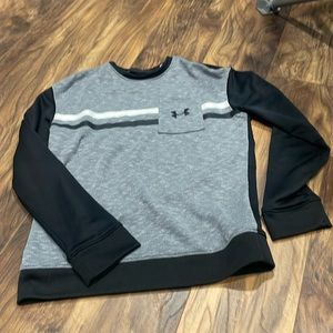 Boys Under Armour sweatshirt
